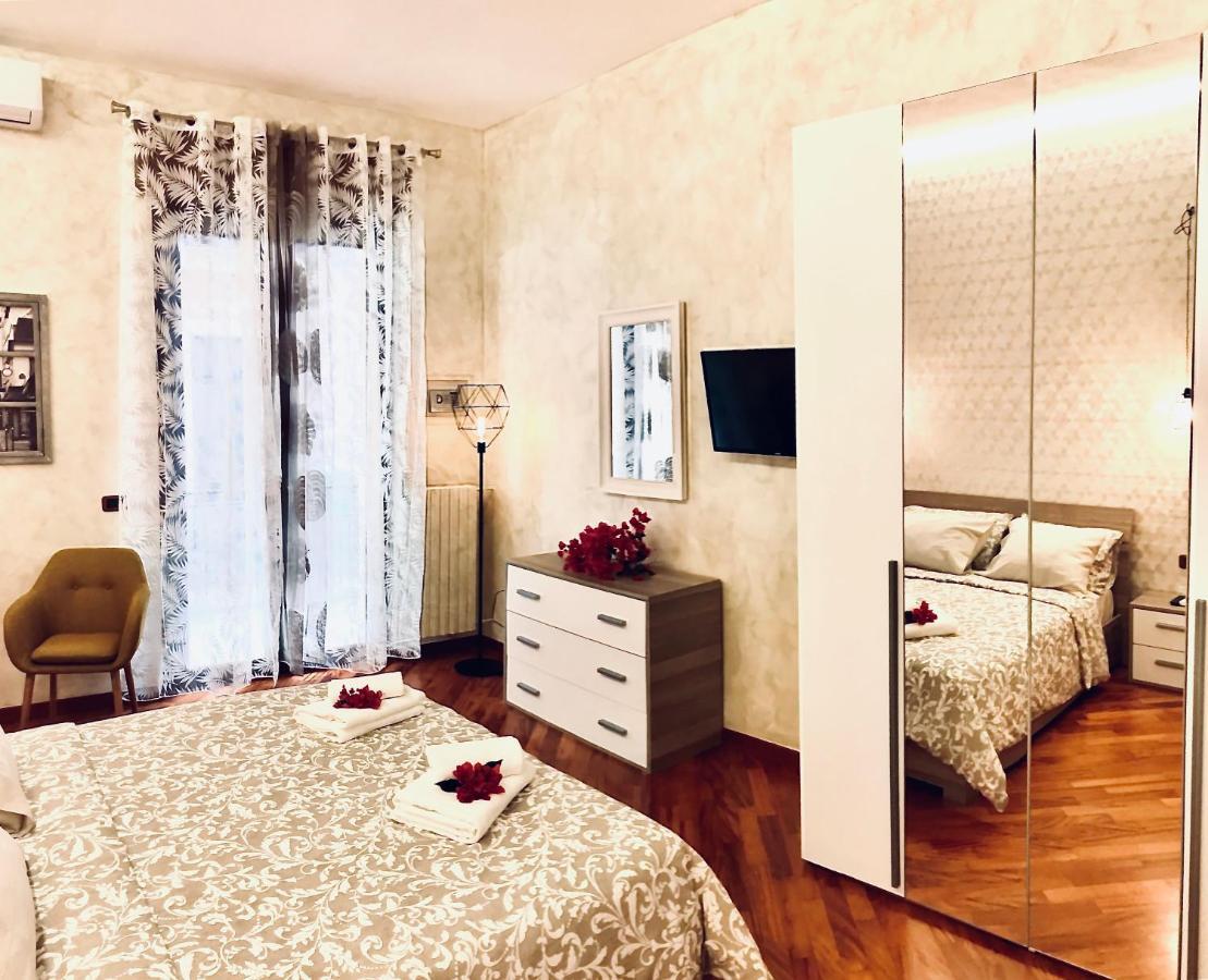 Salerno Historic Center Lovely Flat Kültér fotó