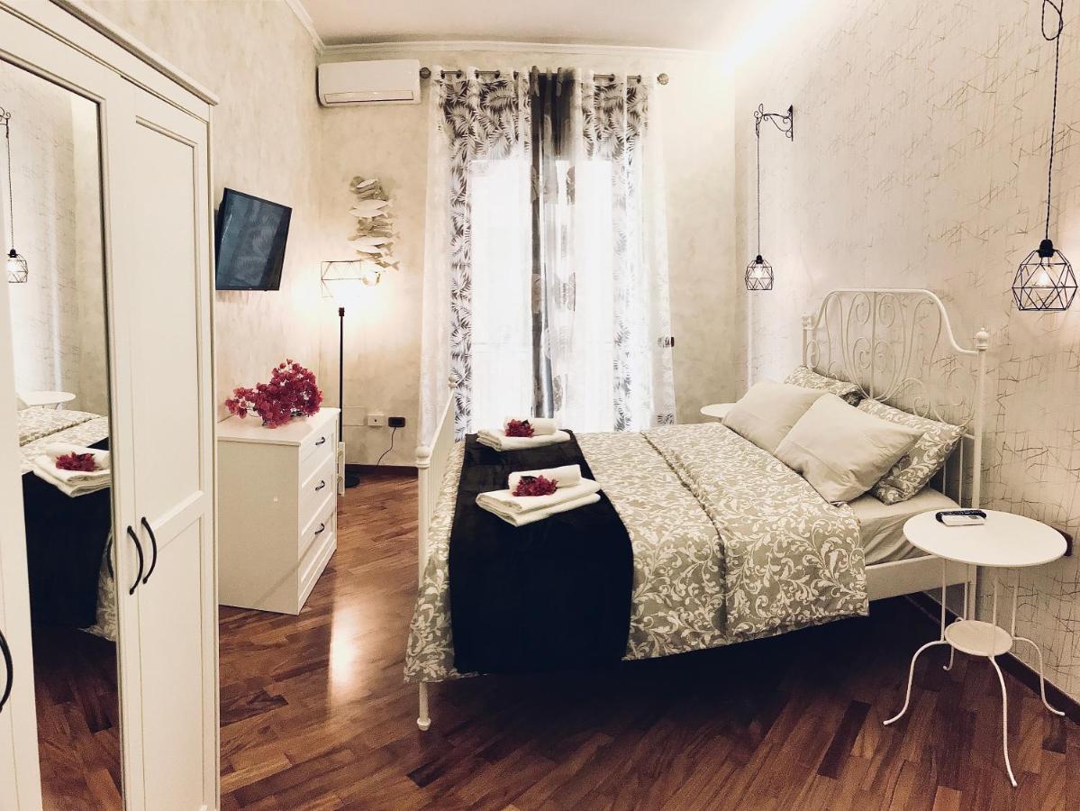 Salerno Historic Center Lovely Flat Kültér fotó